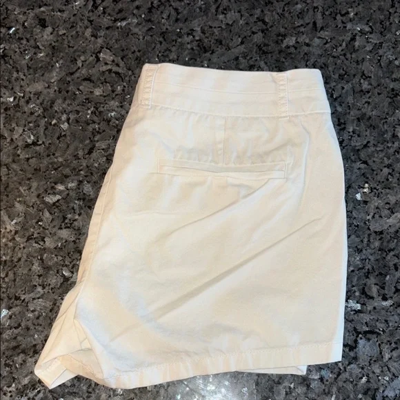 J. Crew White Cargo Shorts with Tailored Cotton Blend - Picture 3 of 4